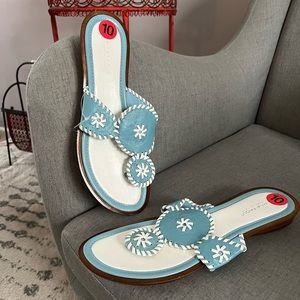 Mila Paoli size 10 leather thong sandal